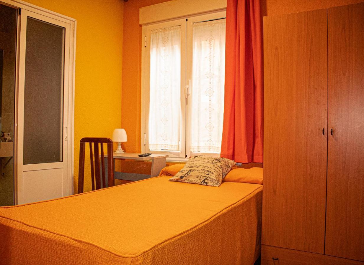 Residencia Salamanca Universitaria Hotel Esterno foto