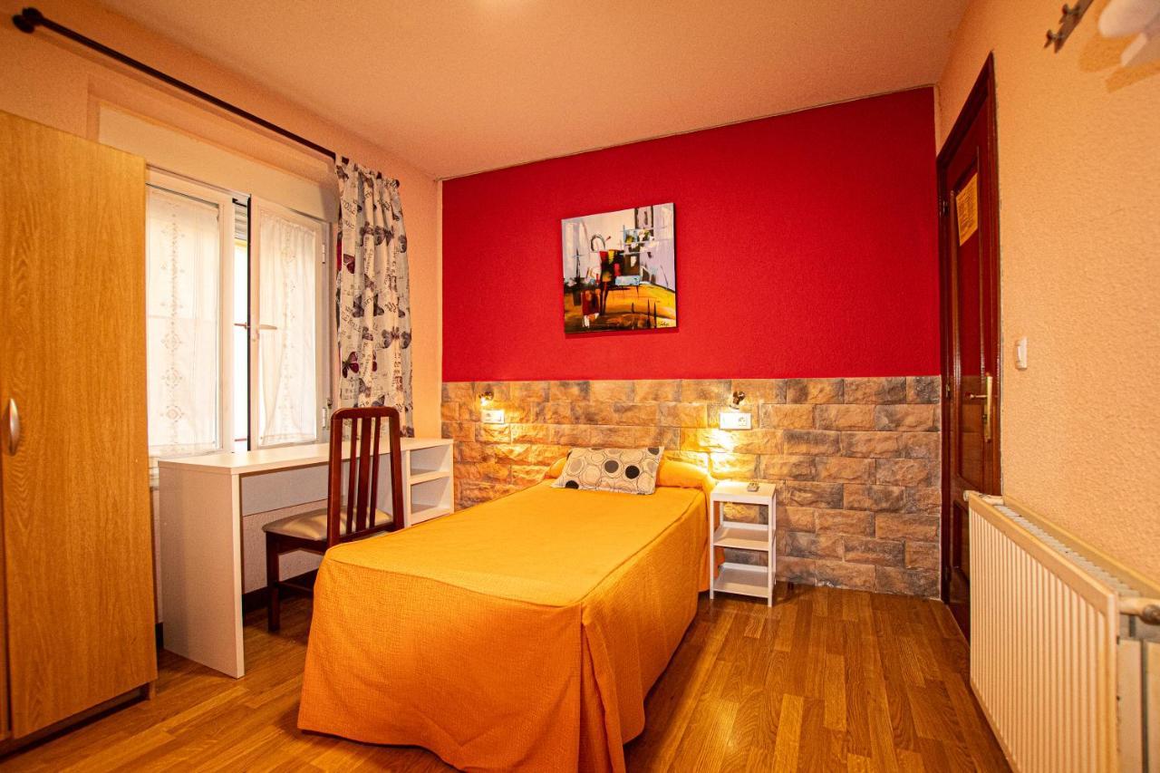 Residencia Salamanca Universitaria Hotel Esterno foto